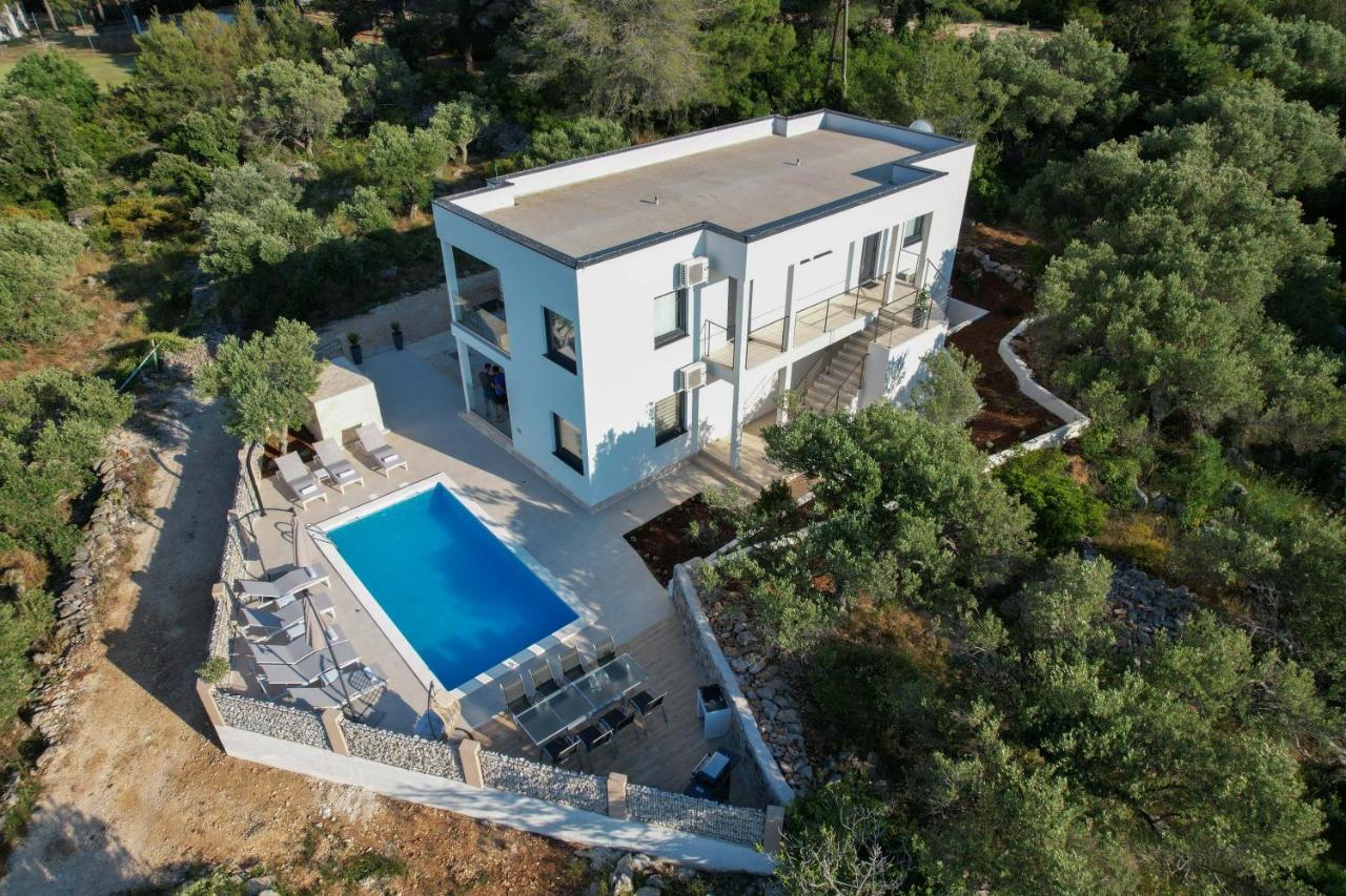 Luxury Apartments Mauro With Heated Pool Božava Eksteriør bilde